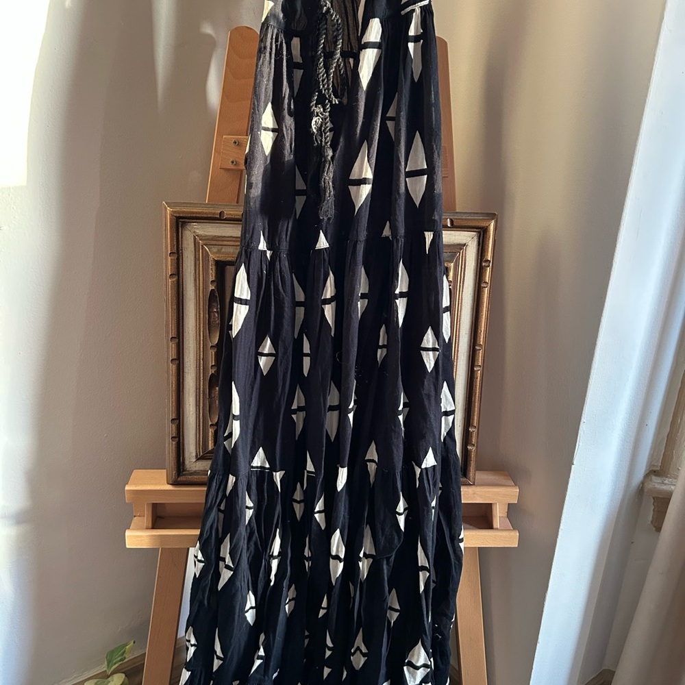 Black and White Geometric Maxi Dress